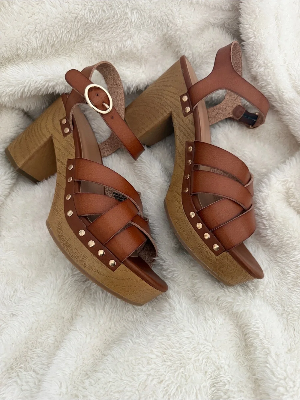Old Navy Tan Brown Strappy Wedge Sandals